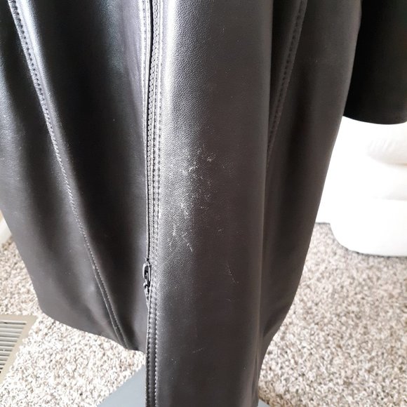 DANIER SZE L Brown 💯  leather coat🎉🎉Host Pick 1/8/25🎉🎉 - Picture 5 of 16